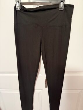 Black High-Waist Leggings - Women's Stretch Pants